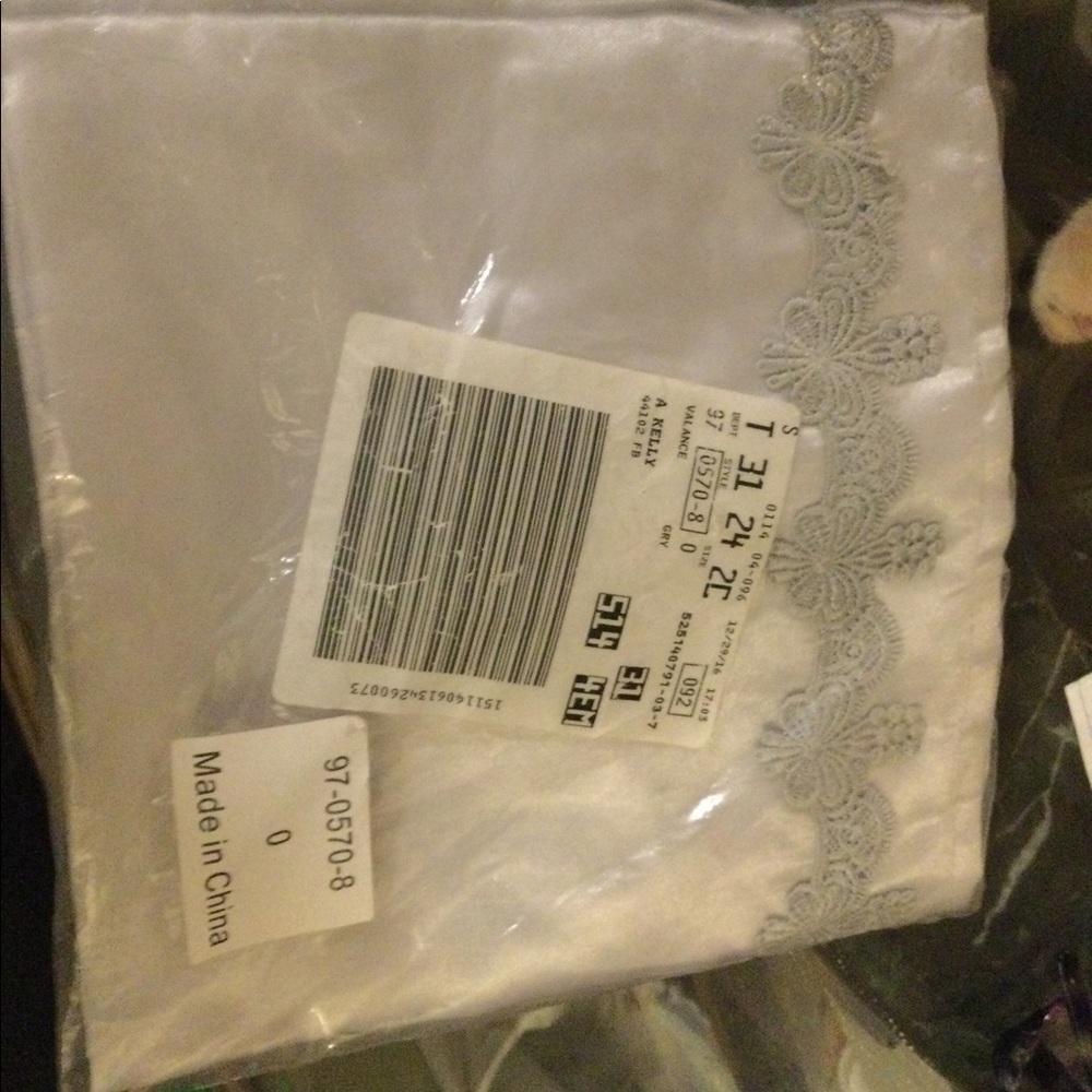 UNBRANDED grey valance size0